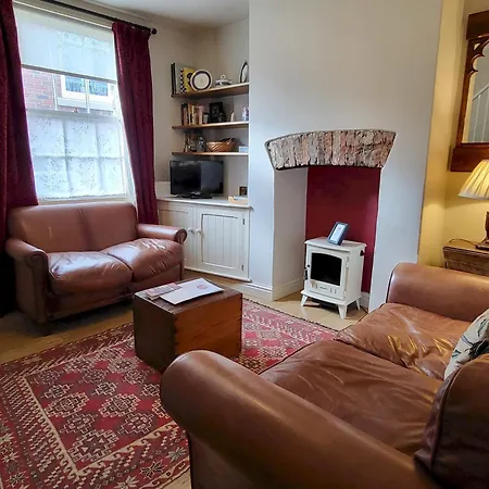7 Monk Bar Court Holiday home *